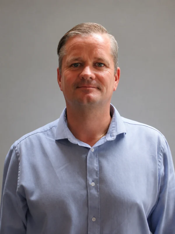 Image of Darren Lyon